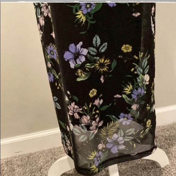 Revolve Floral maxi dress - Picture 10 of 11